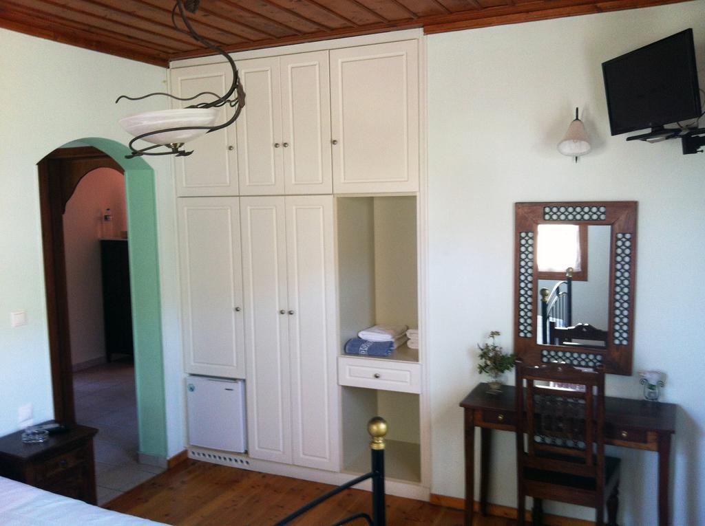 Guesthouse Kolenti Portaria  Luaran gambar